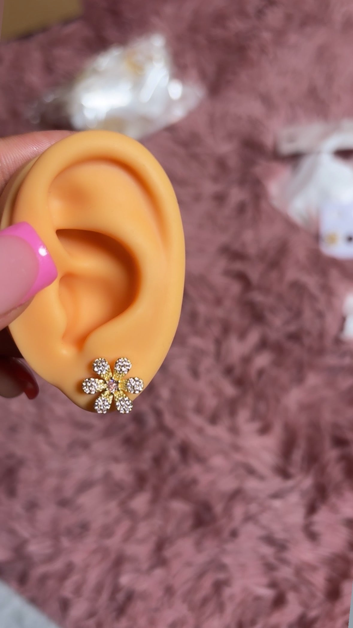 Daisy Flower Studs